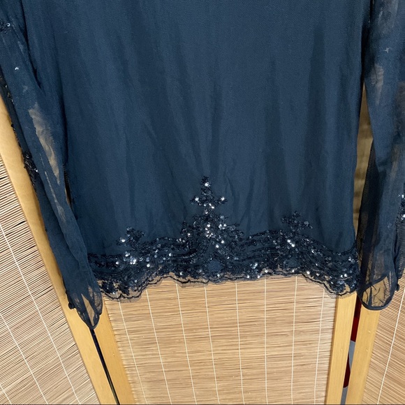 WHBM SEQUINED FLOWER BLOUSE - DNU Size XS Black - Picture 9 of 11